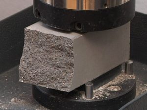 Испытание бетона на прочность: гарантия надежности конструкции
